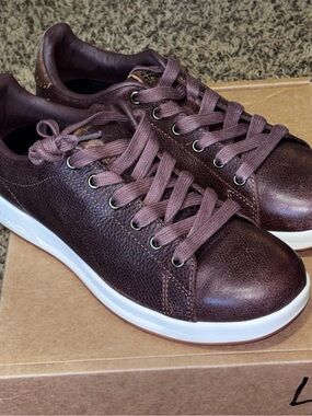 KURU Roam Shoes Men’s Size 7 Clove Brown Leather Comfort Walking Sneakers